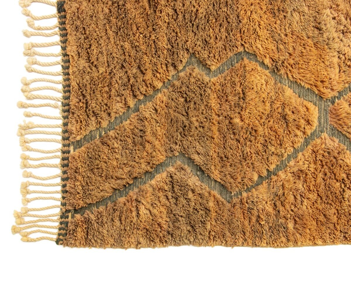 Massai-Hand Knotted Moroccan Rug, luxurious wool, elegant modern design fringes detail picture