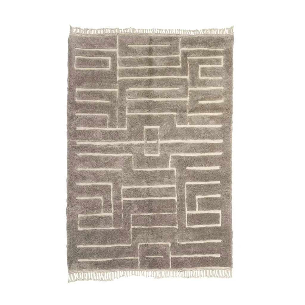 This luxury gray rectangular area rug features a white geometric maze pattern and fringed edges, showcasing exquisite craftsmanship.