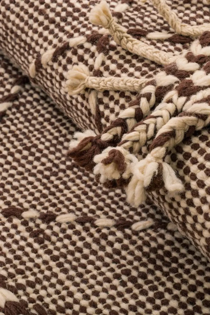 Flatweave-Handmade-Wool-Rug-Azelestudio (3)
