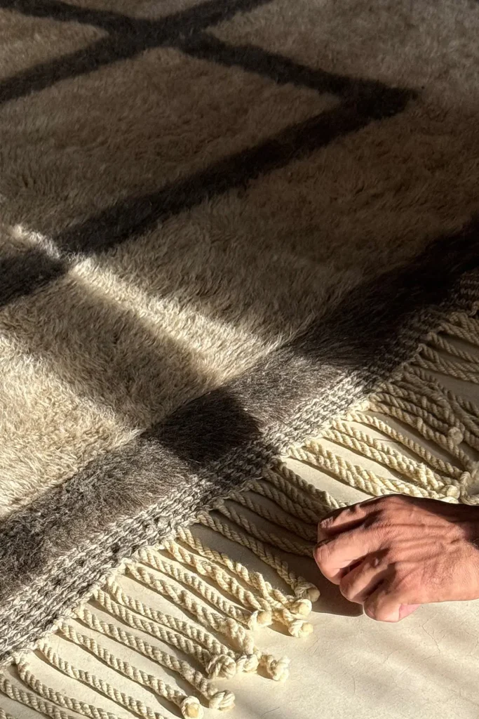 Tranquility-Hand-knotted-Wool-Rugs-Azelestudio